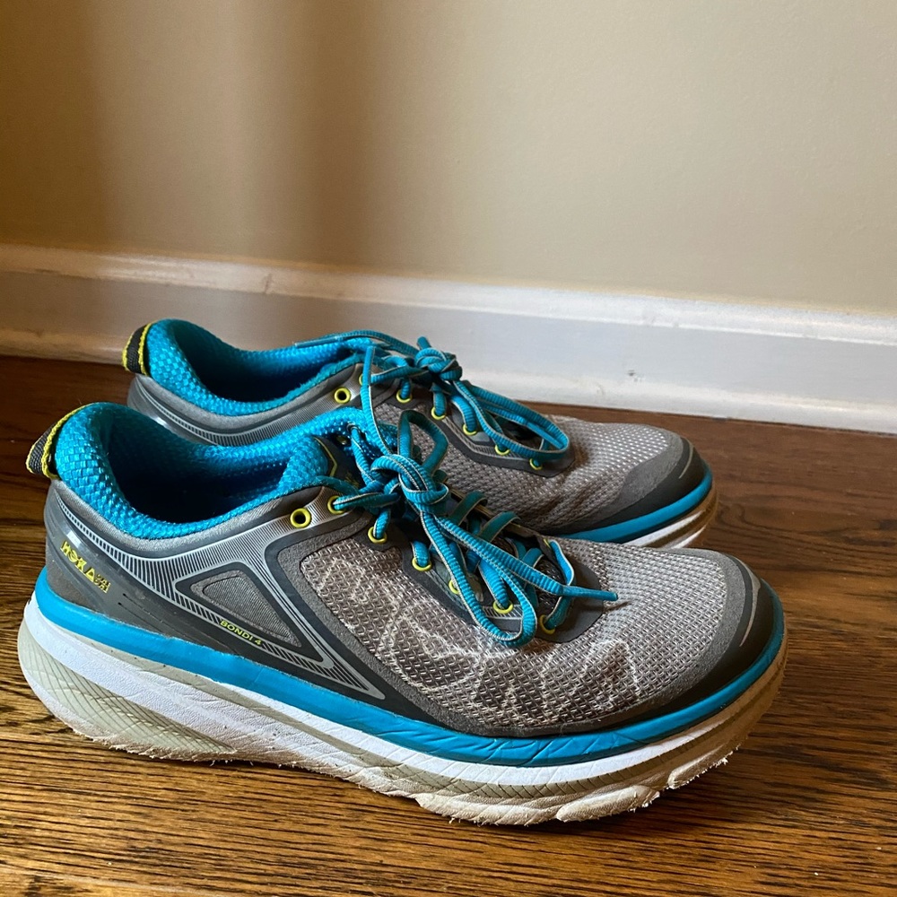 Women’ Hoka Sz 9